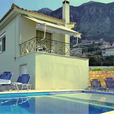 Semiramis Suites With Pool Kalamata Exterior foto